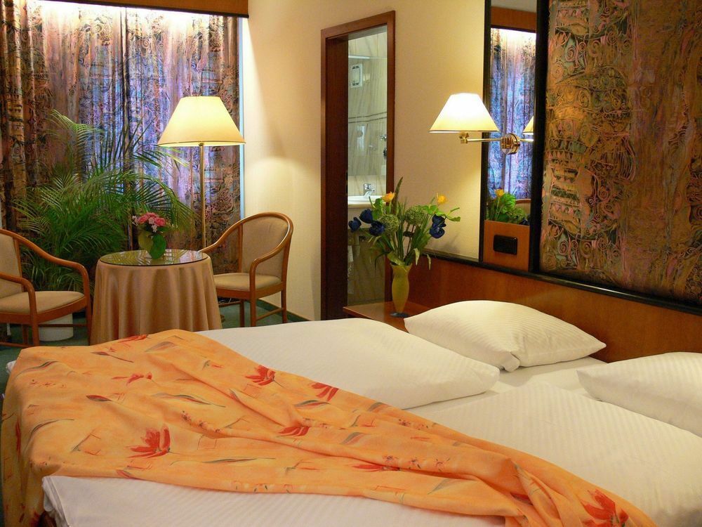 Akzent Hotel Loewen Langenargen Ngoại thất bức ảnh