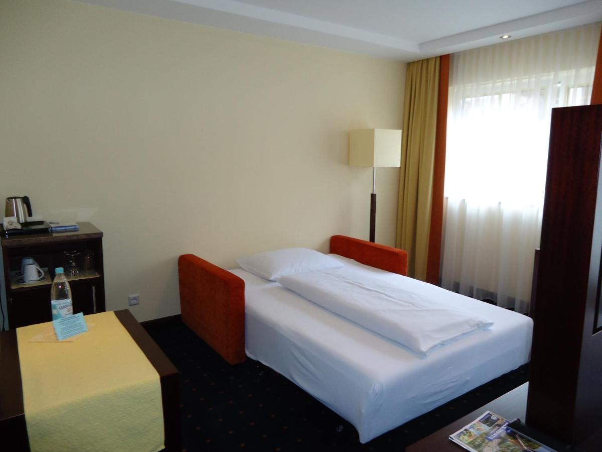 Akzent Hotel Loewen Langenargen Phòng bức ảnh